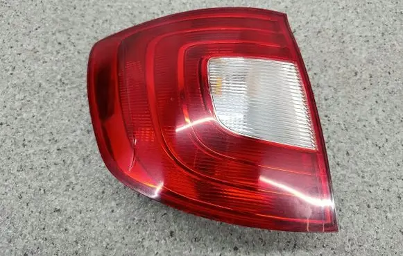 Skoda Superb B6 (3T) Rear/tail lights 3T9945111