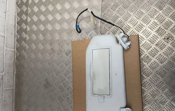 Peugeot 508 Sun visor