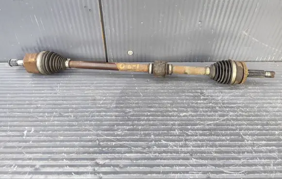 Hyundai i20 (GB IB) Front driveshaft HYUNDAII20POLOS