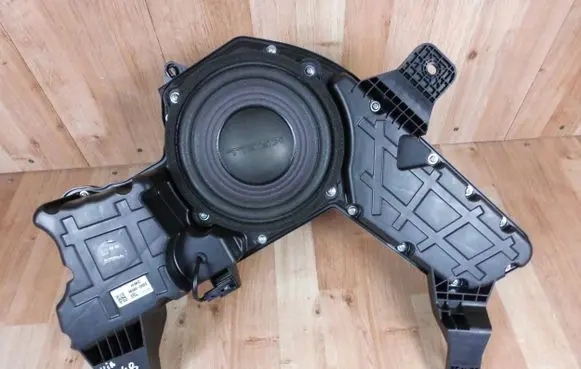 Hyundai Kona I Subwoofer speaker 96380J9000