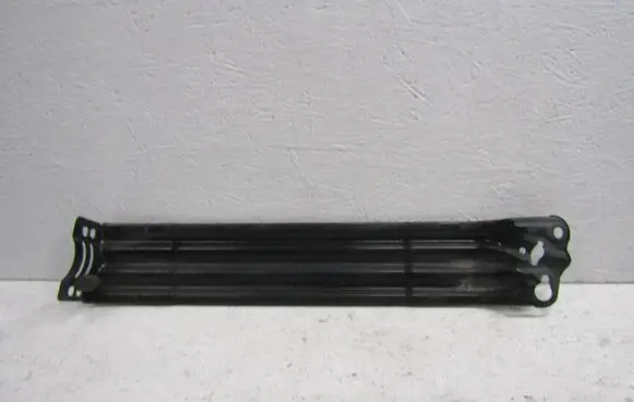 Volkswagen Multivan T6 Spare wheel mounting bracket 7H0801903B