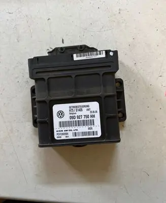 Volkswagen Touareg I Gearbox control unit/module 09D927750HH PQFC002084 9757S1405