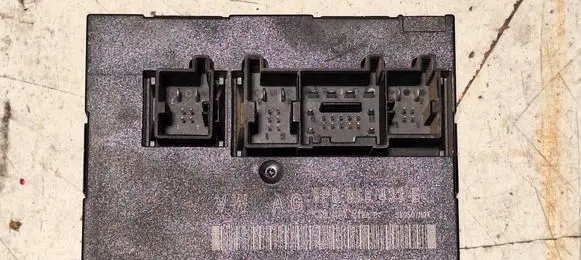 Audi A3 S3 8P Comfort/convenience module 8P0959433E 05700610 5DK00858346
