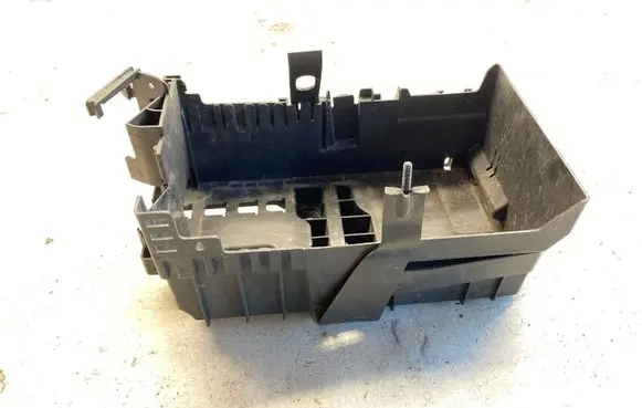 Opel Astra J Battery box tray 13354420