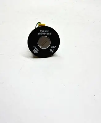 Hyundai Tucson TL Passenger airbag on/off switch 