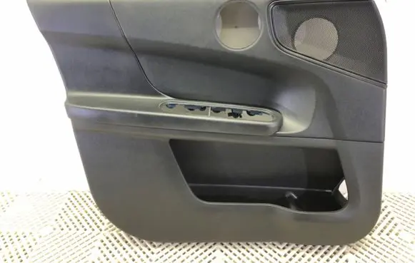 Mini Cooper Countryman F60 Front door card panel trim