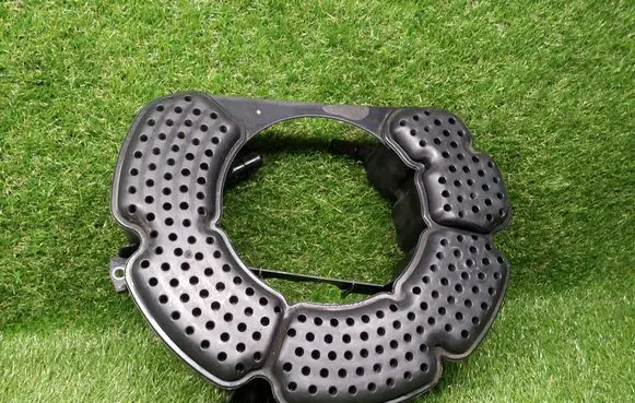 Active carbon filter fuel vapour canister