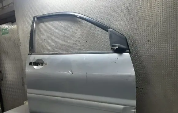 Mitsubishi Lancer Front door