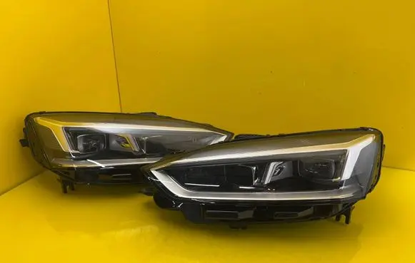 Audi A5 Headlight/headlamp