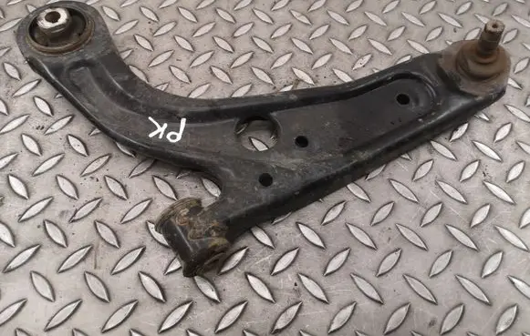 Chrysler Ypsilon Front lower control arm/wishbone