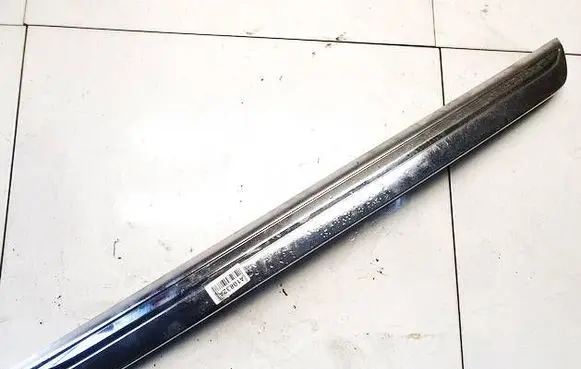 Honda FR-V Trunk door license plate light bar 74890sjd003120 74890-sjd-0031-20