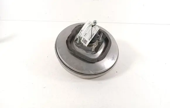 Opel Astra L Brake booster 9841624580