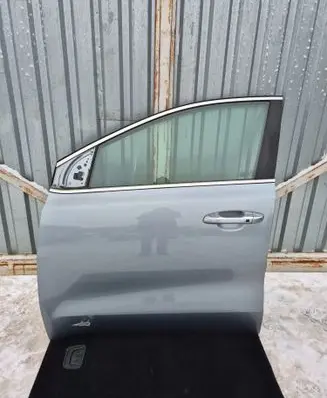 KIA Sportage Front door 