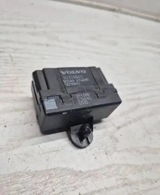 Volvo V70 Seat heating relay 30795503 211885 158245