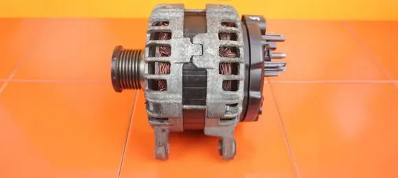Nissan Qashqai Generator/alternator 231004BE0B HRA2