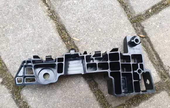 Suzuki SX4 S-Cross Front bumper mounting bracket 7173261M00