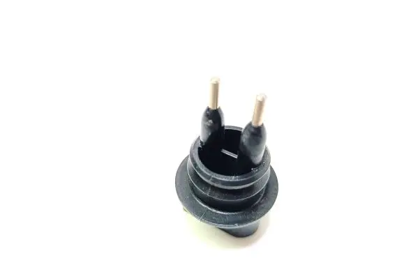 Volkswagen PASSAT B5.5 Windshield washer fluid level sensor 
