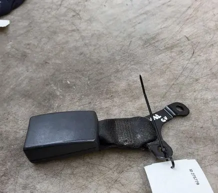 Opel Zafira B Middle seatbelt buckle (rear) 401266978 13132402