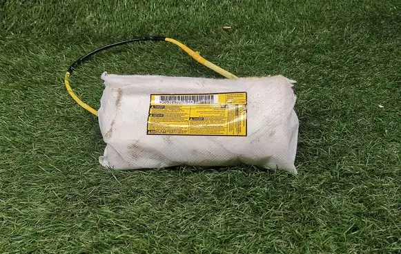 Toyota Prius (NHW20) Seat airbag GA33200640
