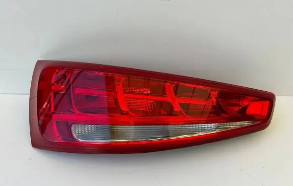 Audi Q3 8U Rear/tail lights 8U0945093
