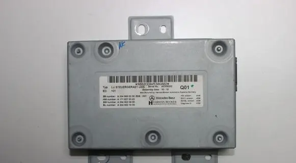 Mercedes-Benz GL X164 Head unit multimedia control A2049000300 A2048708626 A2048708026
