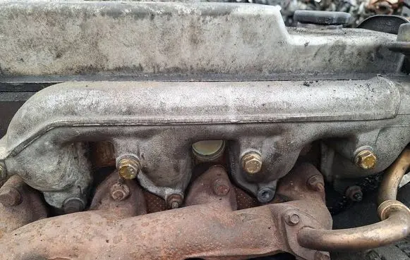 Ford Mondeo MK II Intake manifold