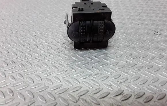 Volkswagen PASSAT B5 Headlight level height control switch