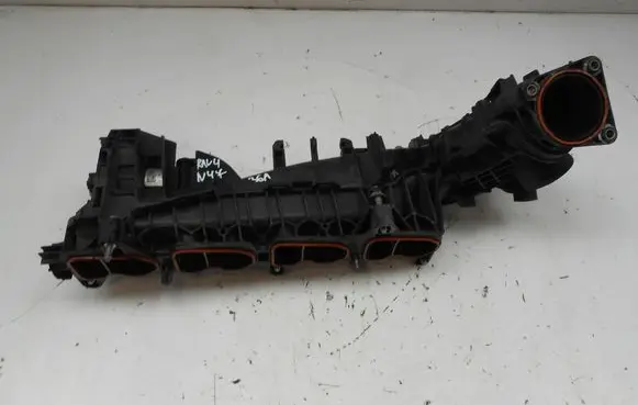 Toyota RAV 4 (XA40) Intake manifold 8573104