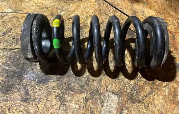 Ford Mondeo MK V Rear coil spring