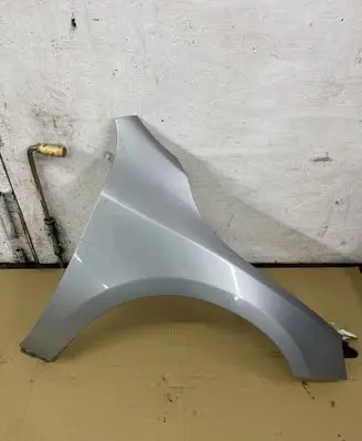 Volvo V60 Fender