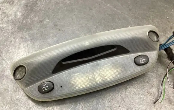 Mercedes-Benz C W203 Rear seat light 2108204301