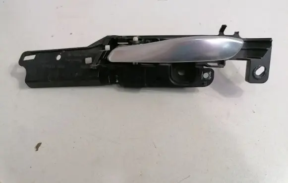BMW X6 E71 Front door interior handle 9112429