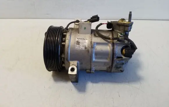 Volvo XC60 Air conditioning (A/C) compressor (pump) 31449067
