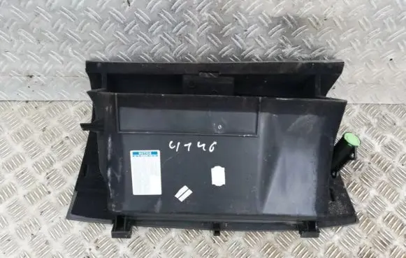 Toyota Avensis T250 Glove box 5555005080 33127m