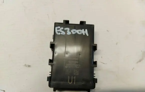 Lexus ES 250 - 300 - 330 Gateway control module 89111-76070