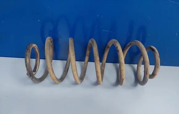 Mitsubishi Colt Rear coil spring MR977617