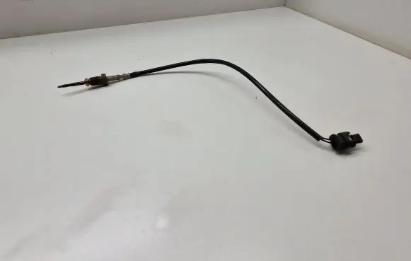 BMW 5 F10 F11 Exhaust gas temperature sensor 7805606