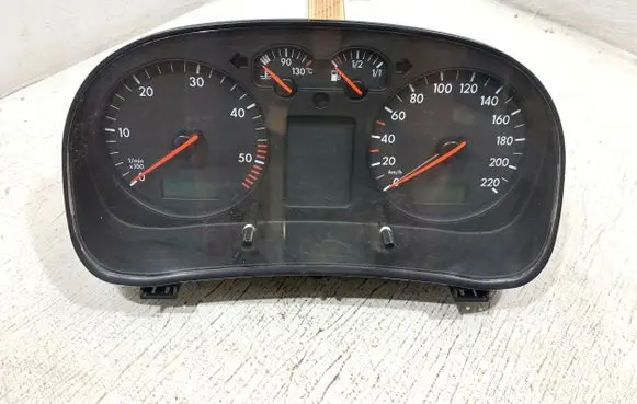 Volkswagen Golf V Speedometer (instrument cluster) 1J0920805E VWZ7Z0Y2525701 23050031080