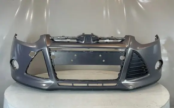 Ford Focus Front bumper BM5117757A BM5117757