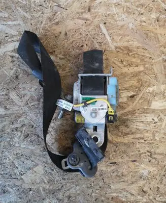 KIA Sorento Front seatbelt 888203E010