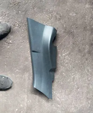 Volvo V40 (C) pillar trim 31305359