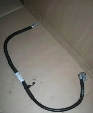 Mercedes-Benz SL R230 Positive cable (battery) 2305400232