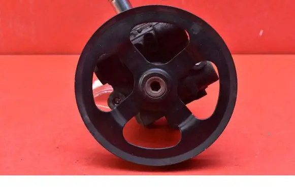 Citroen C-Crosser Power steering pump