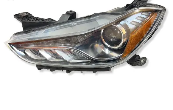 Maserati Ghibli Headlight/headlamp 670005475