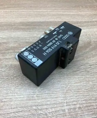 Coolant fan relay