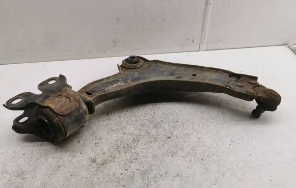 Volvo XC60 Front lower control arm/wishbone