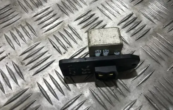 Mitsubishi Colt Heater blower motor/fan resistor