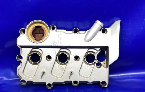 Audi A6 S6 C6 4F Rocker cam cover 06E103471G