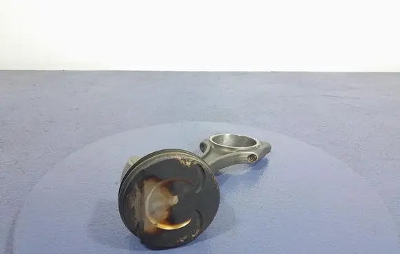 Piston