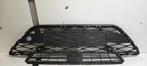 Seat Ateca Front bumper lower grill 575853668 DV922681 575853668R